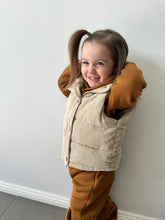 Load image into Gallery viewer, Wilder Vest