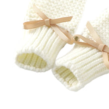 Load image into Gallery viewer, Booties & Mittens Set