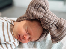 Load image into Gallery viewer, Oversized Texture Bow