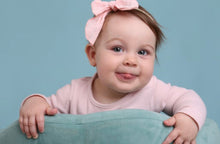 Load image into Gallery viewer, Baby Bow Headband