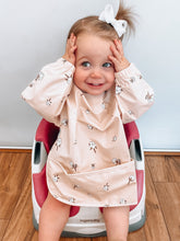 Load image into Gallery viewer, Smock Bib
